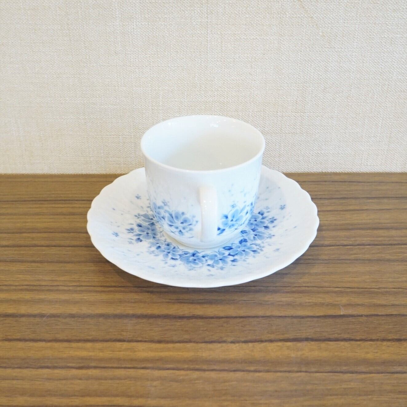 HOYA 青い花柄のカップ＆ソーサー2客セット | 純喫茶家具の村田商會