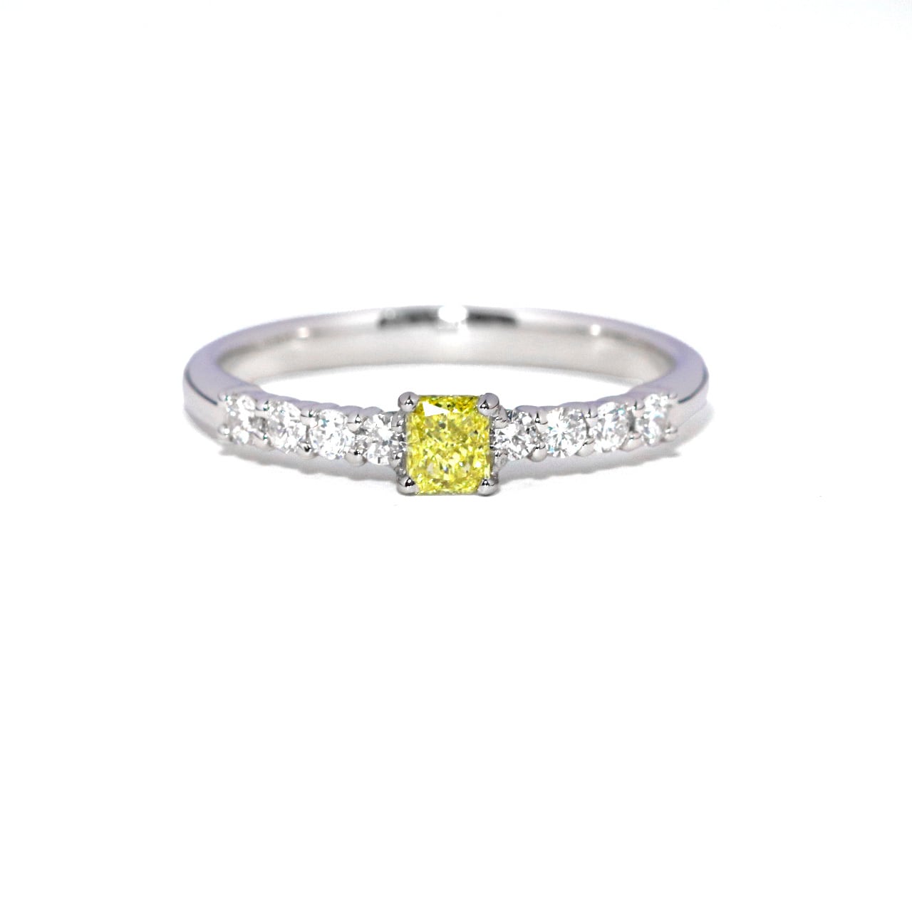天然ダイヤモンド(1.30ct)ハートシェイプエタニティリング/K18YG
