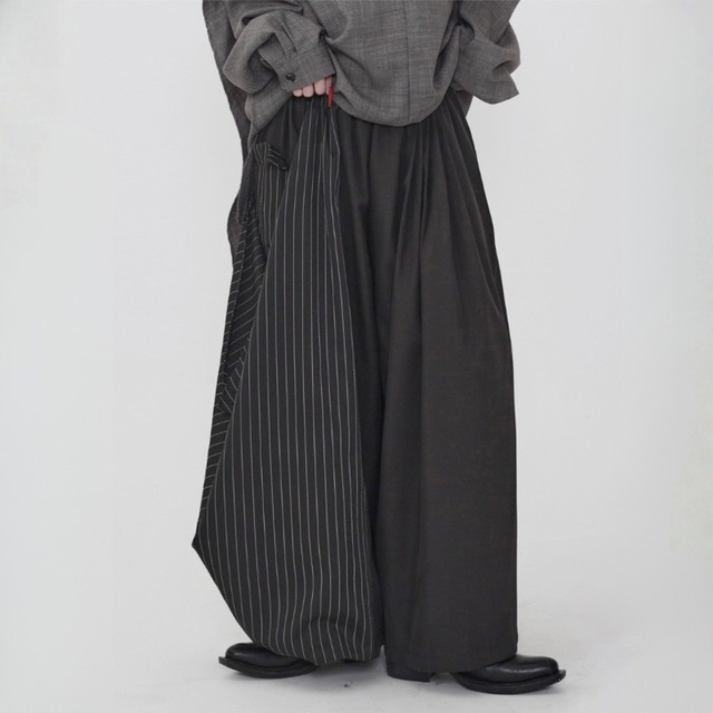 Asymmetric striped balloon pants C1589