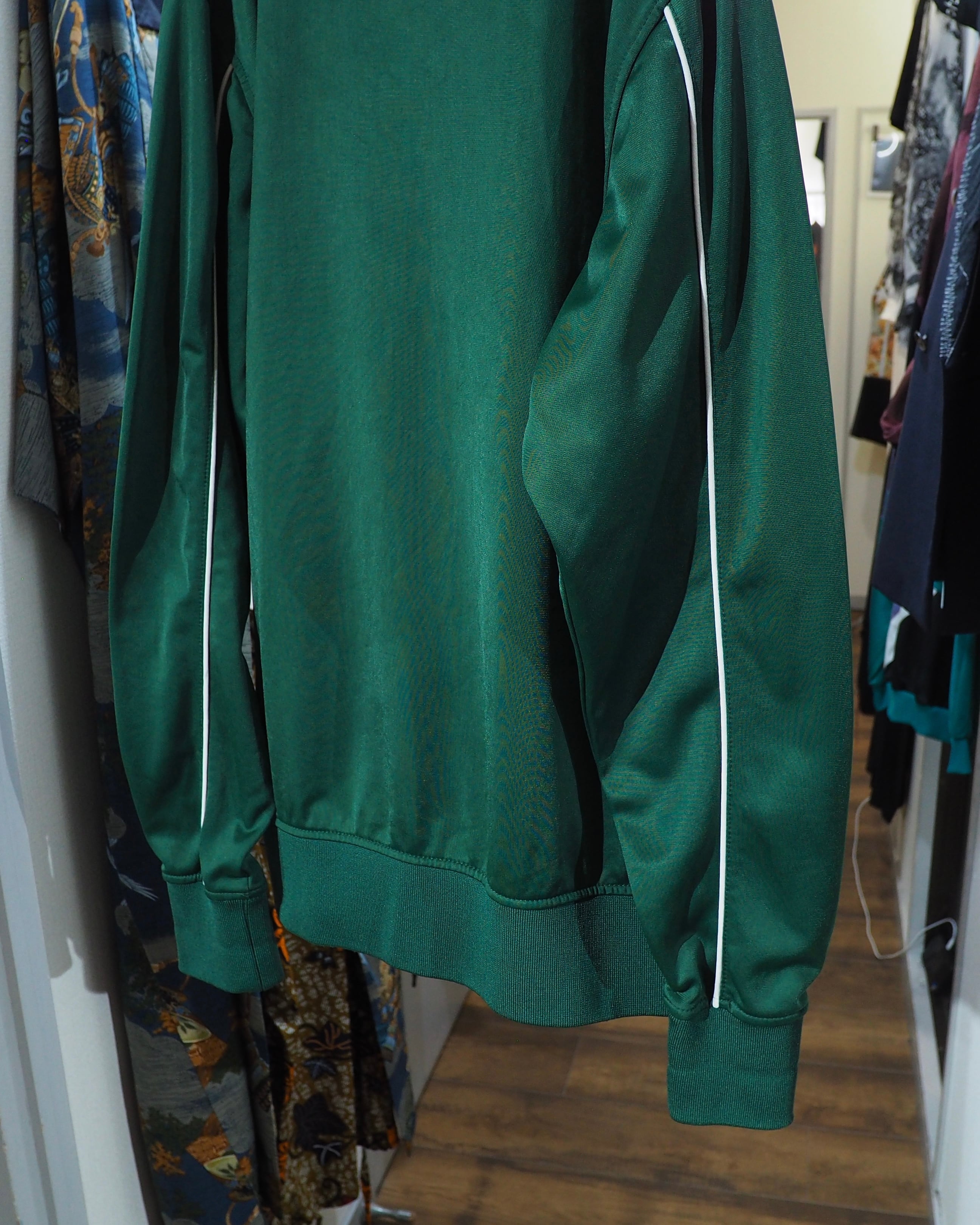 1990s " IRELAND " Embroidery Irish Green Color Track jacket