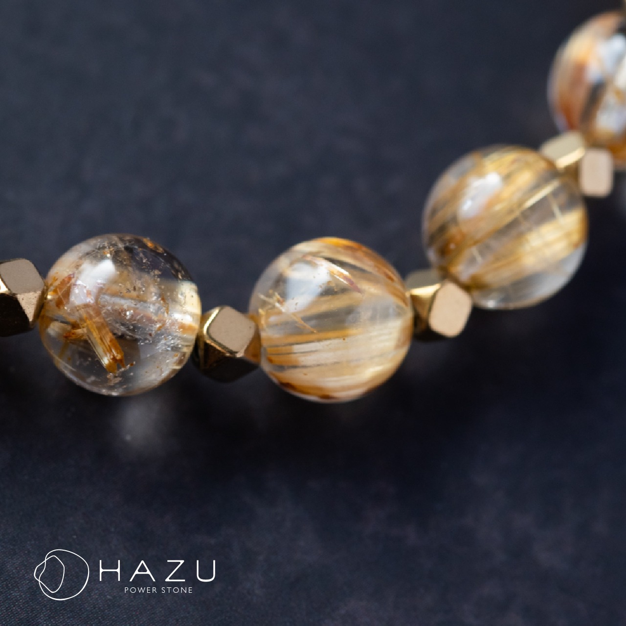 強い輝きの高ランクルチル＆モリオン［ゴールドルチルクォーツ／モリオン／水晶／エンジェルラダークォーツ／ヘマタイト］