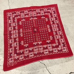 ⊕1960s SQUARE PATERN BANDANA