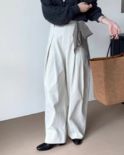 Tuck wide slacks Pants T20215