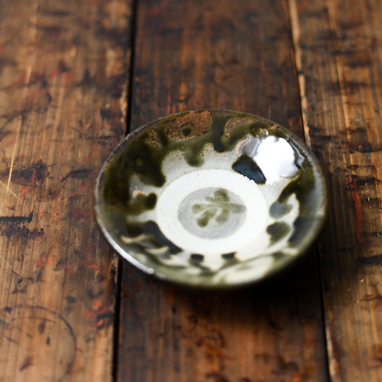 横田屋窯　3.5寸皿　唐草（草呉須）
