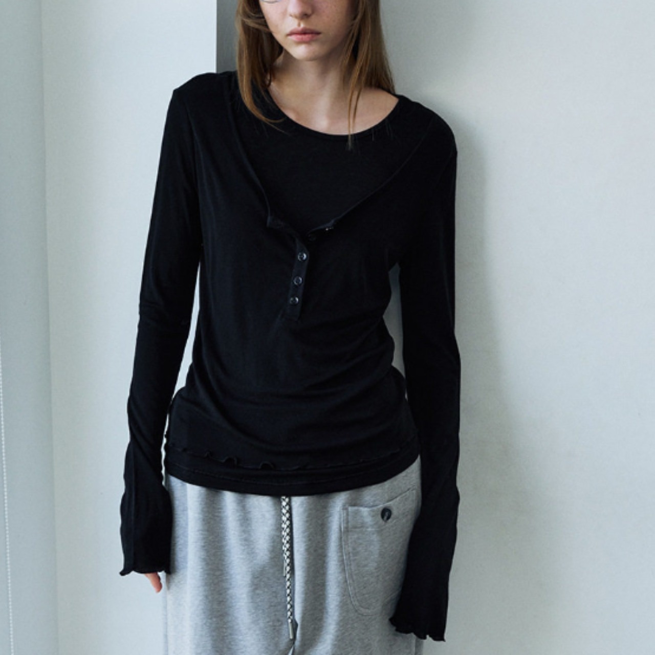 Épure Sheer Henley Top F0576