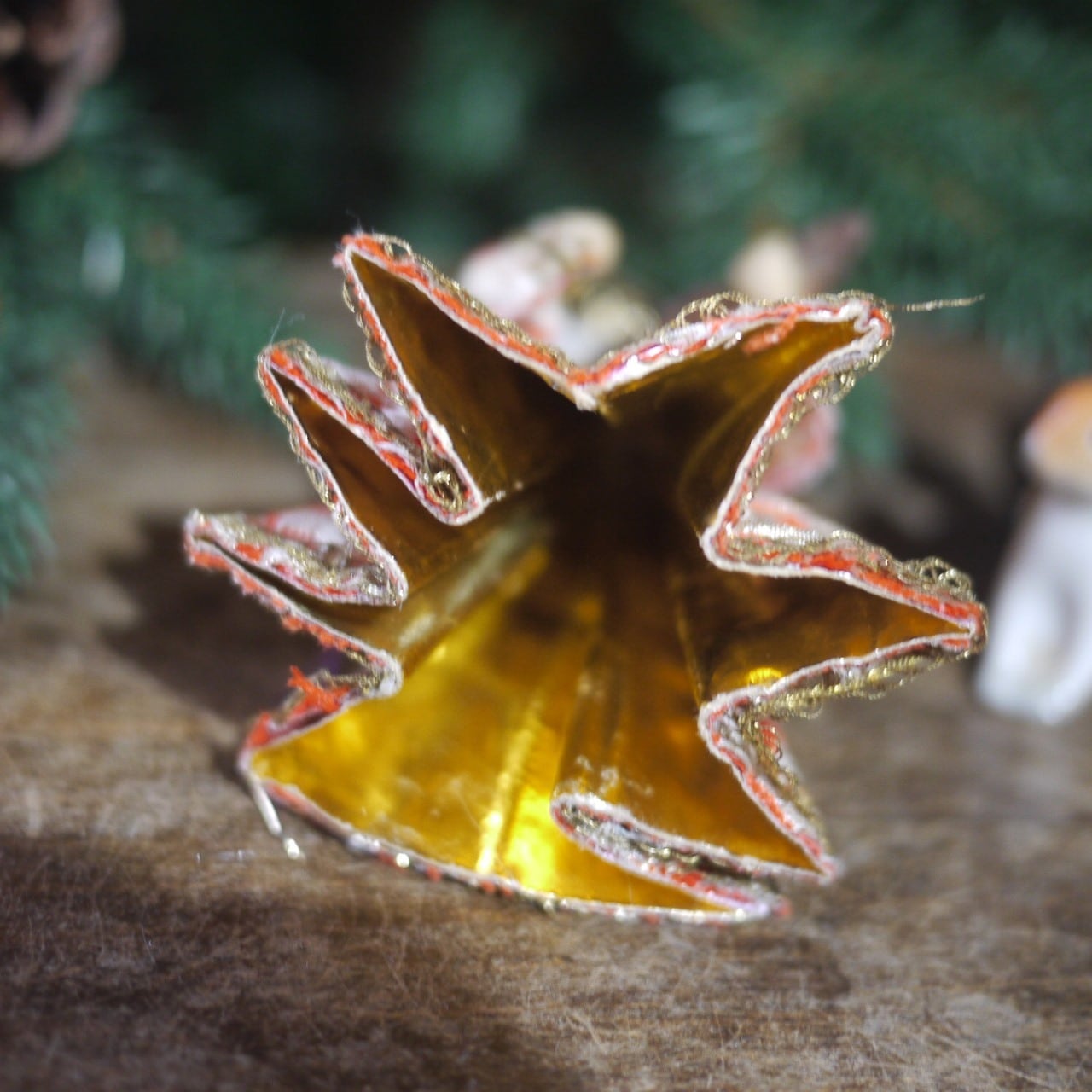 クリスマスツリートッパー バイオリンを弾く天使 ドイツ | こりすの