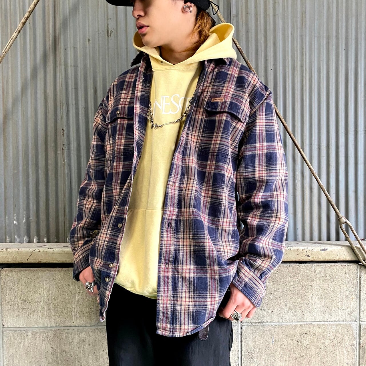 カーハート carhartt チェック柄ヘビーネルシャツ・オリーブ系 68166