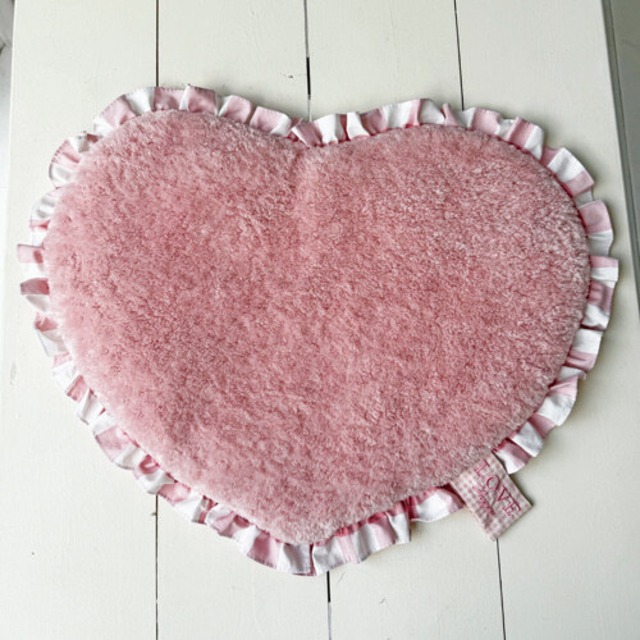 予約【SICGGU】Pink Heart Photo Zone Cushion