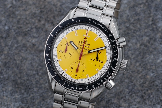 オメガ　スピードマスター　3510.12　シューマッハ限定　イエロー文字盤　1996年製　箱/保証書あり　7495