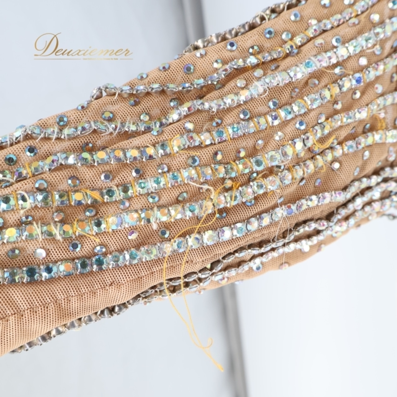 社交ダンス 衣装 クリスアン chrianne スタンダードドレス ワンピース ドレス スタンダード 白 フロート レース ゴージャス デモ 競技 ダンス パーティドレス パーティ イングランド製 発表会 ホワイト系 ストーン エレガント フォーマル おしゃれ かっこいい パフォーマンス用 高級感 競技会用