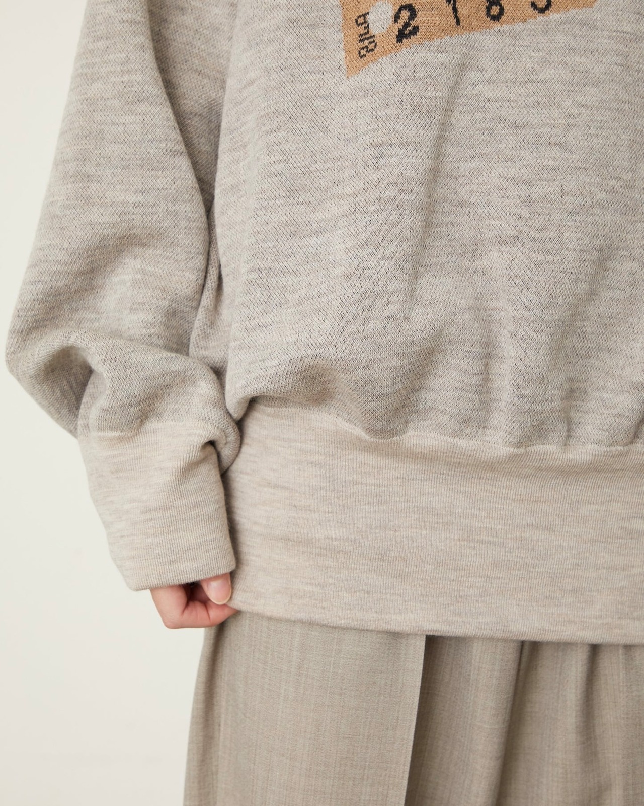 i’m here - Train Ticket Jacquard Turtle Knit :Beige|1968トレインチケット/ジャカード/アシンメトリー