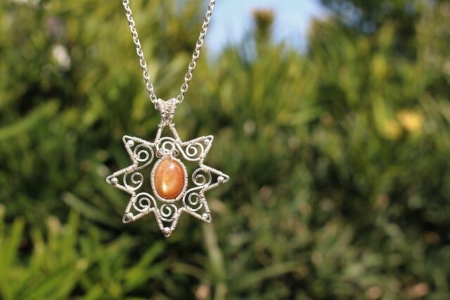 Sunstone silver925 wirewrapping sun pendant