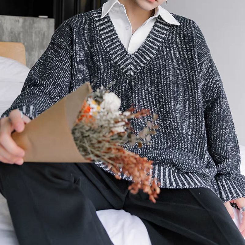 重ね着風Vネックストライプセーター C10496