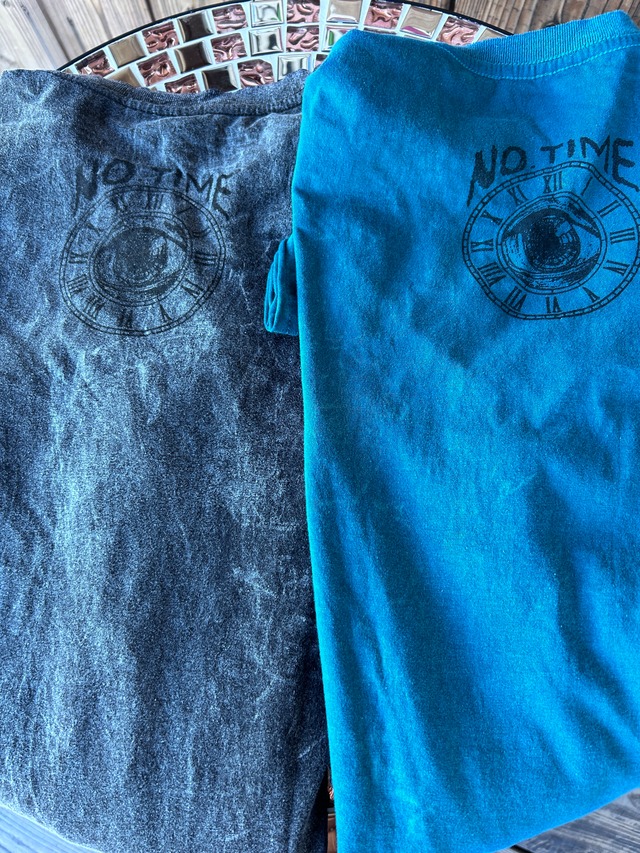 ボタニカルTシャツ