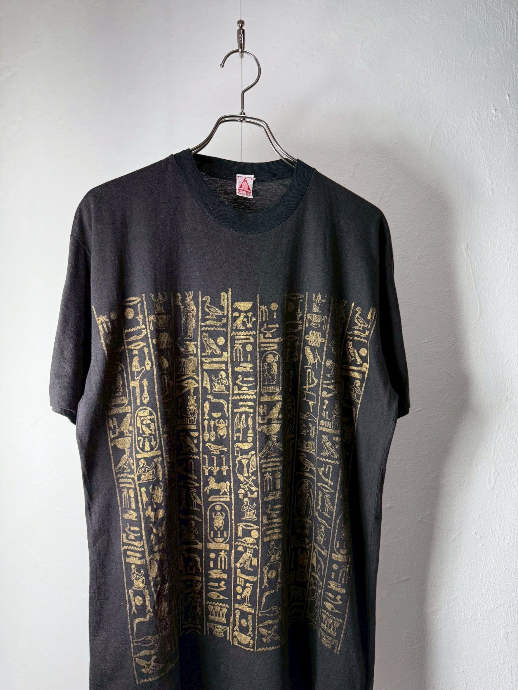 90’s Egypt Hieroglyphic Art T-shirt