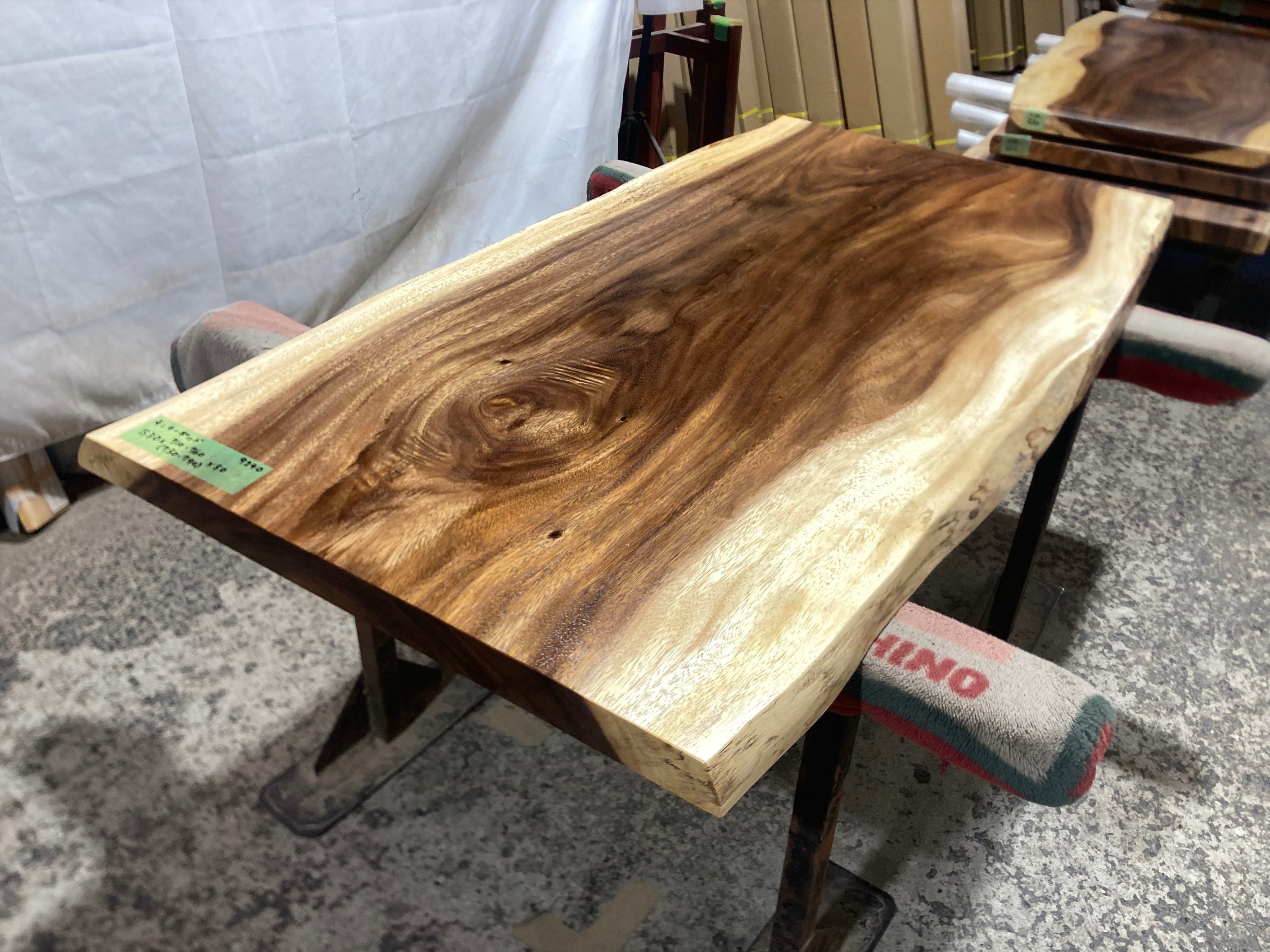 一枚板　机 一枚板ダイニングテーブル｜鬼童銘木（KIDOMEIMOKU） – 【公式】鬼童