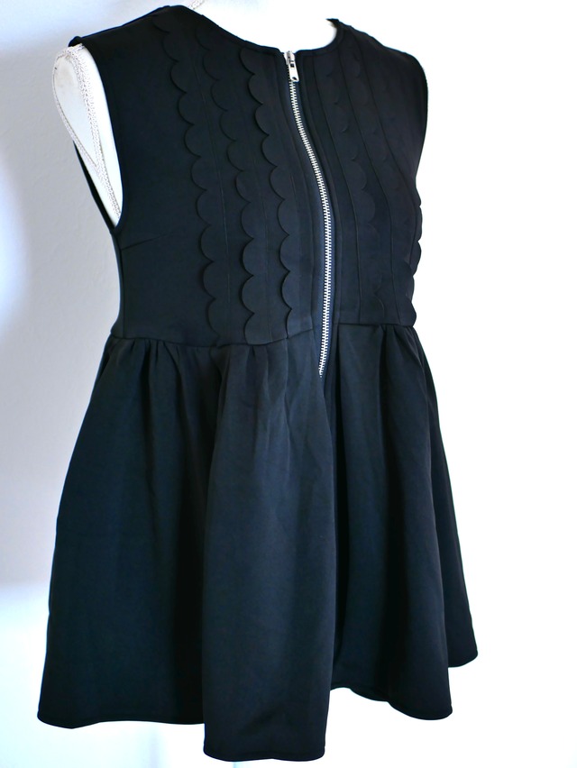 フロントジップジレ