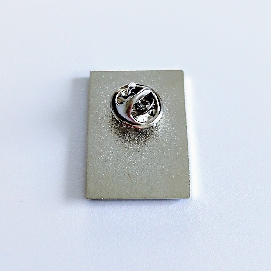 送料無料！ ☆ピンズ PINS☆ピンバッジ【 Hot Stuff the Little Devil