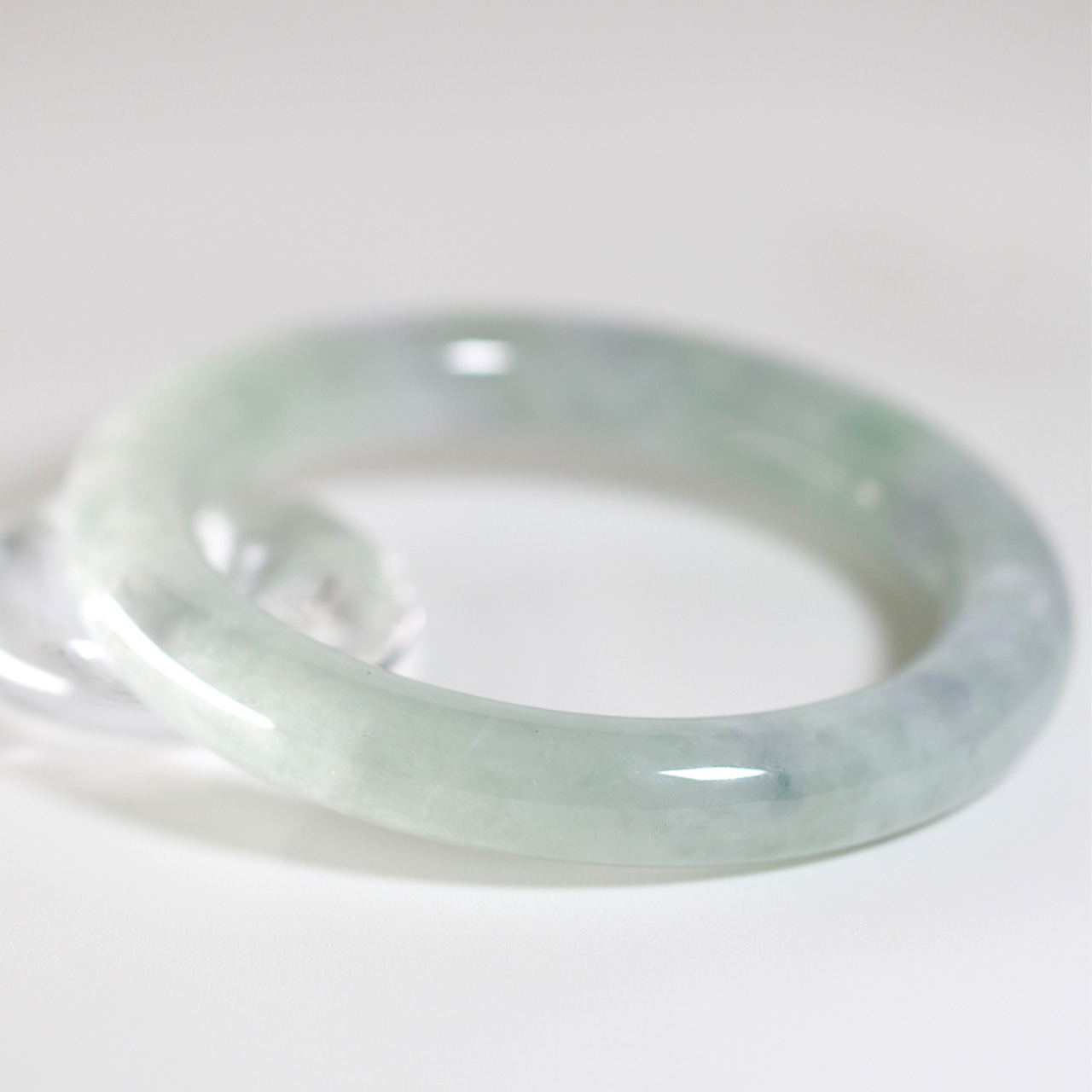 【内径60.5mm】艶やかな白〜紫〜緑〜青の絶妙なお色味！ 翡翠 バングル princess/lavender/gloss　A貨翡翠 jd_bg1084