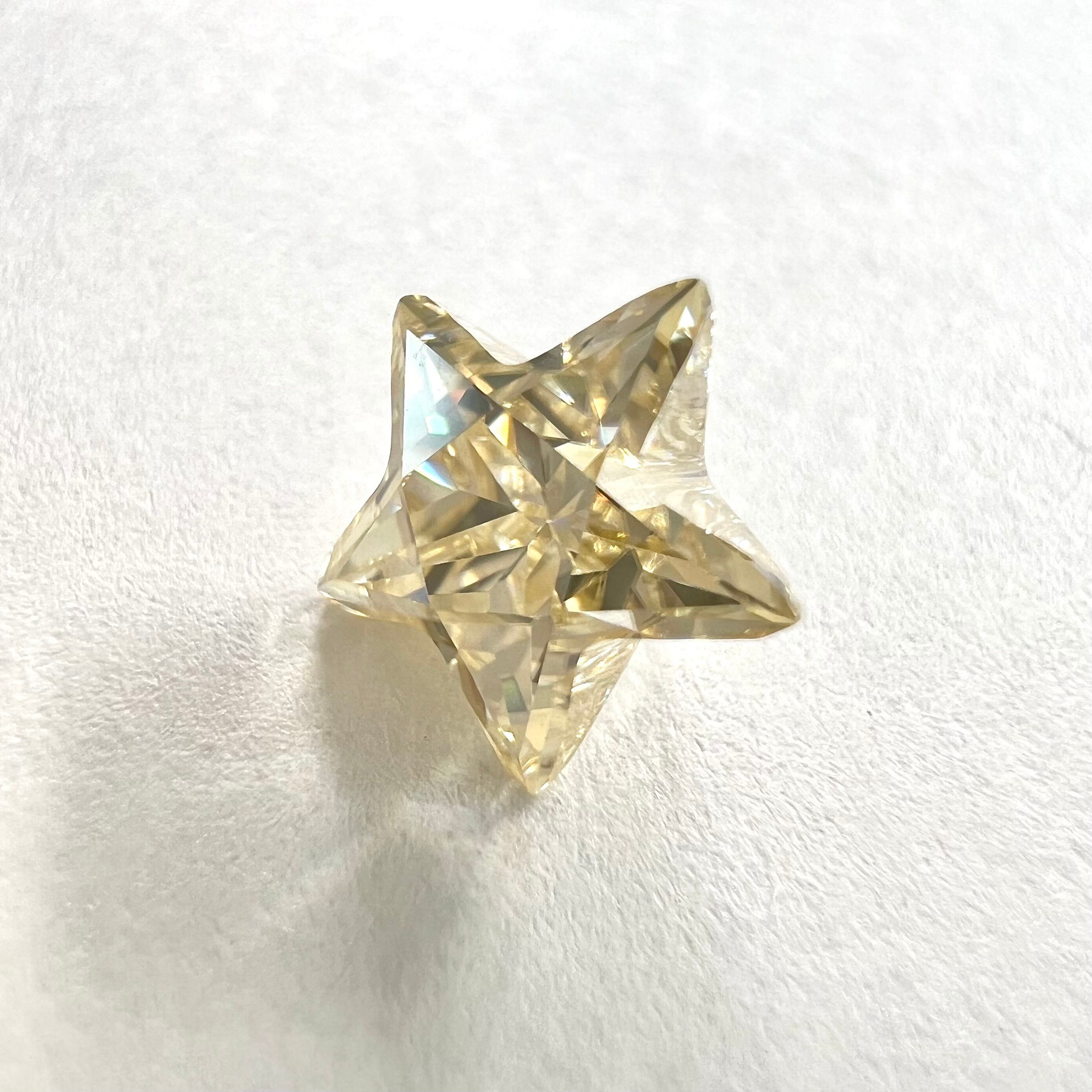 ライトイエロー モアッサナイト モアサナイト スターカット 1ct ルース