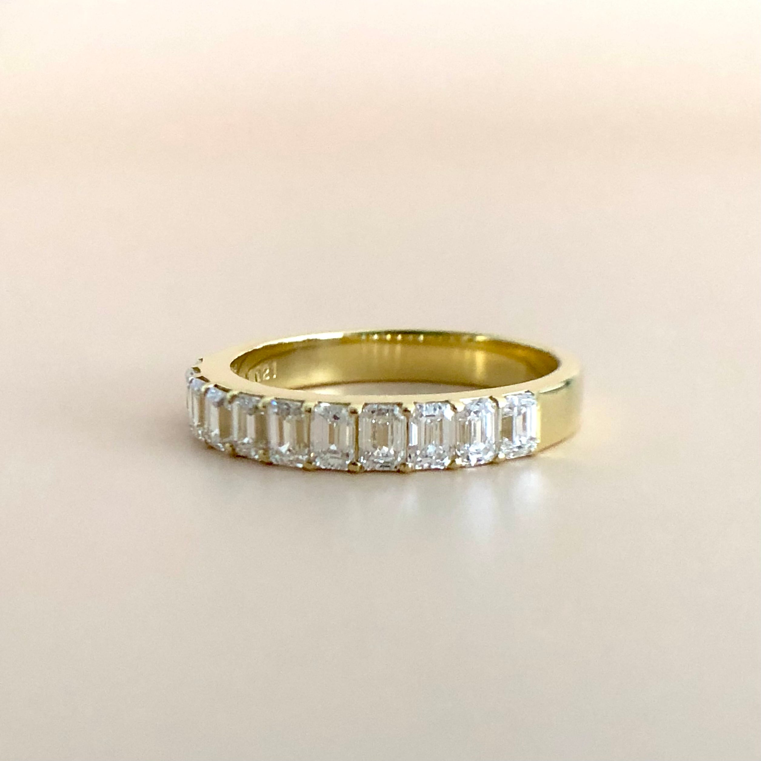 美品　クラシックチェス　1.0ct ハーフエタニティリング