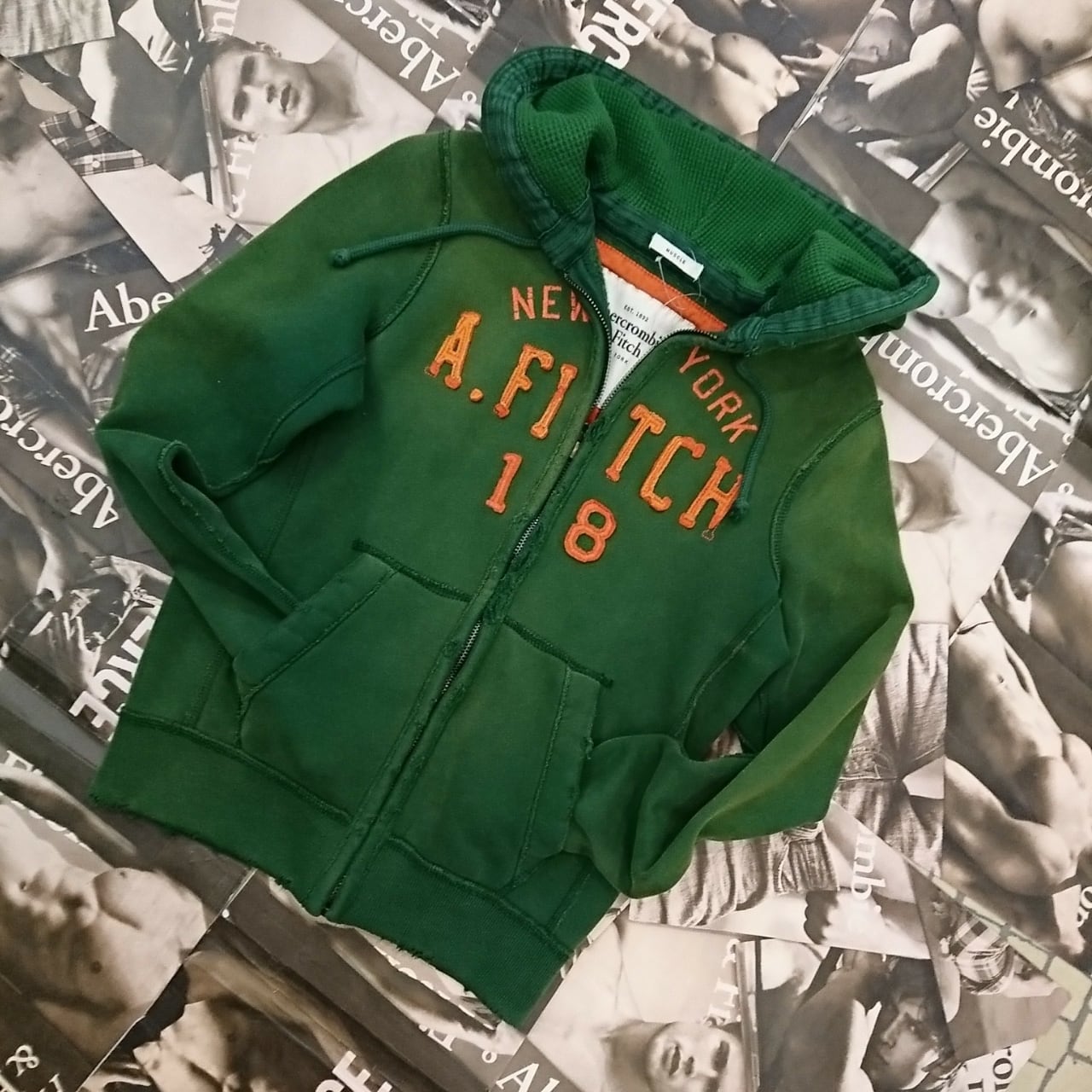 Abercrombie Fitch メンズジップアップパーカーｓサイズ Ali神戸店