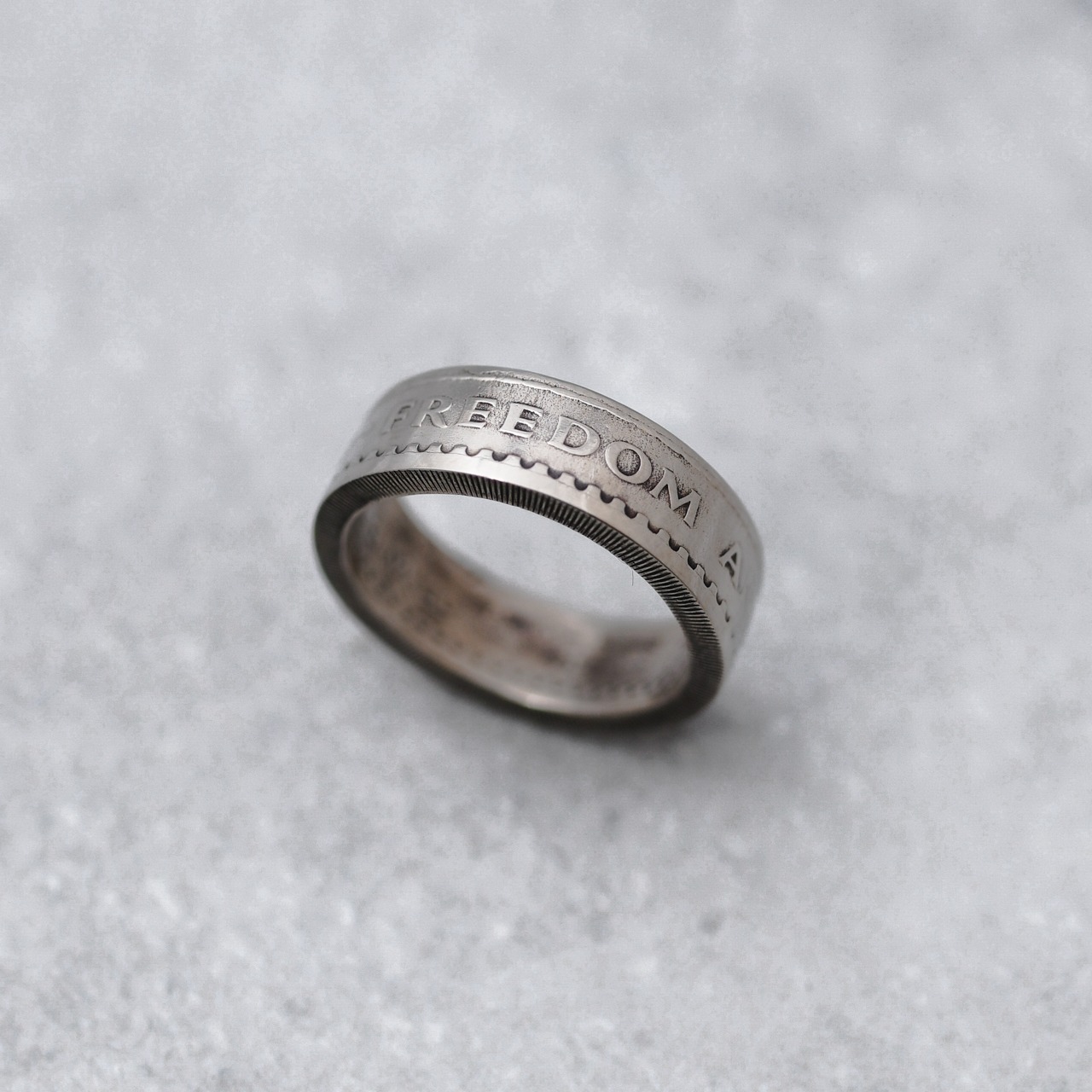 ガーナ 20ペセワ コインリング｜GHANA 20PESEWAS COINRING