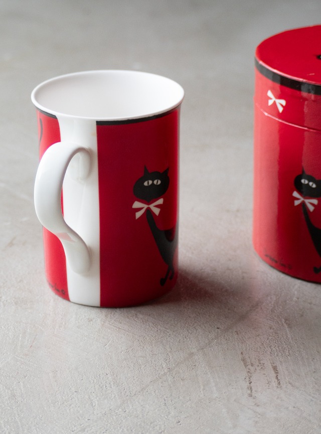 "Christopher Vine Design" used Gattino mug