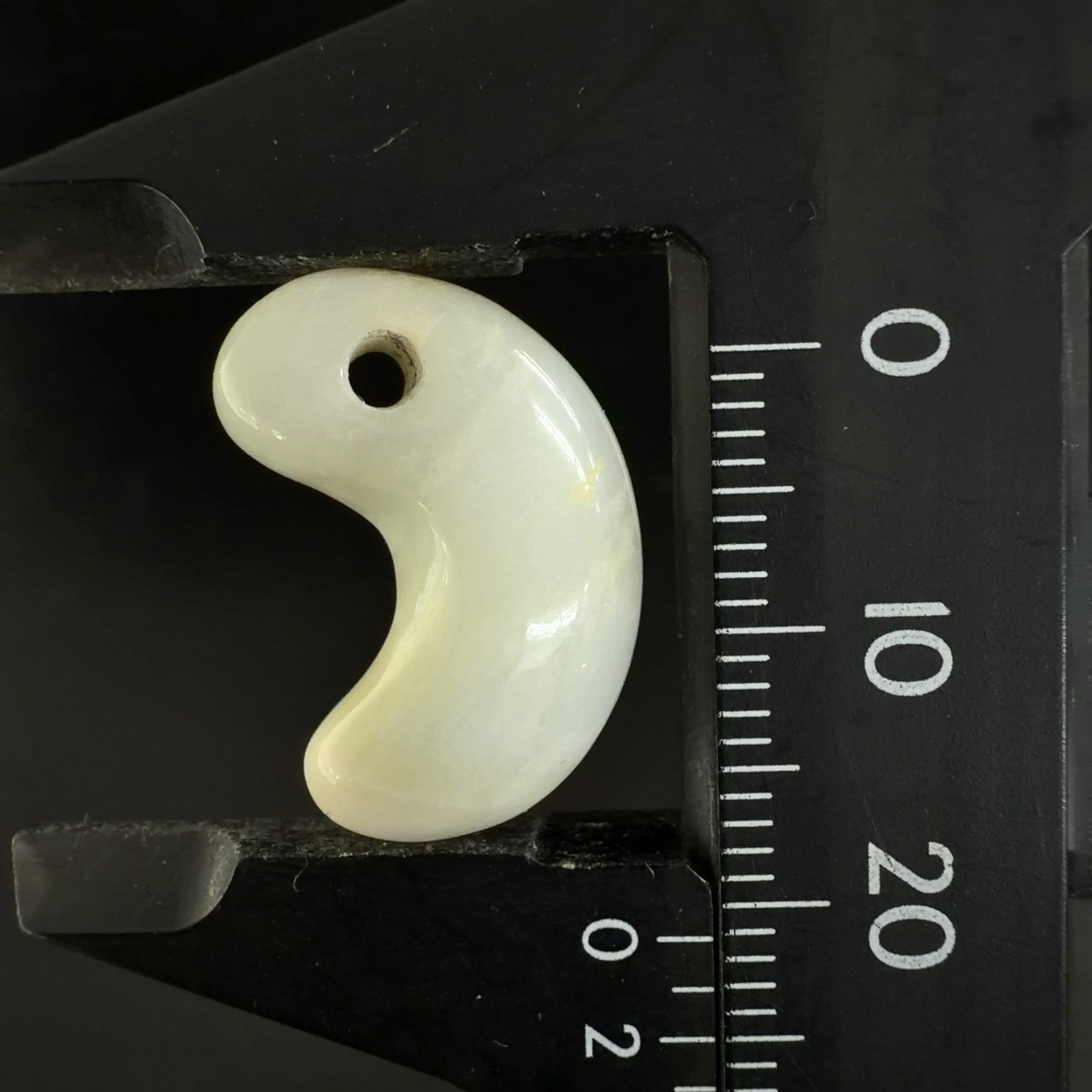 ◍[勾玉] | クリスタル・ワールド御徒町店