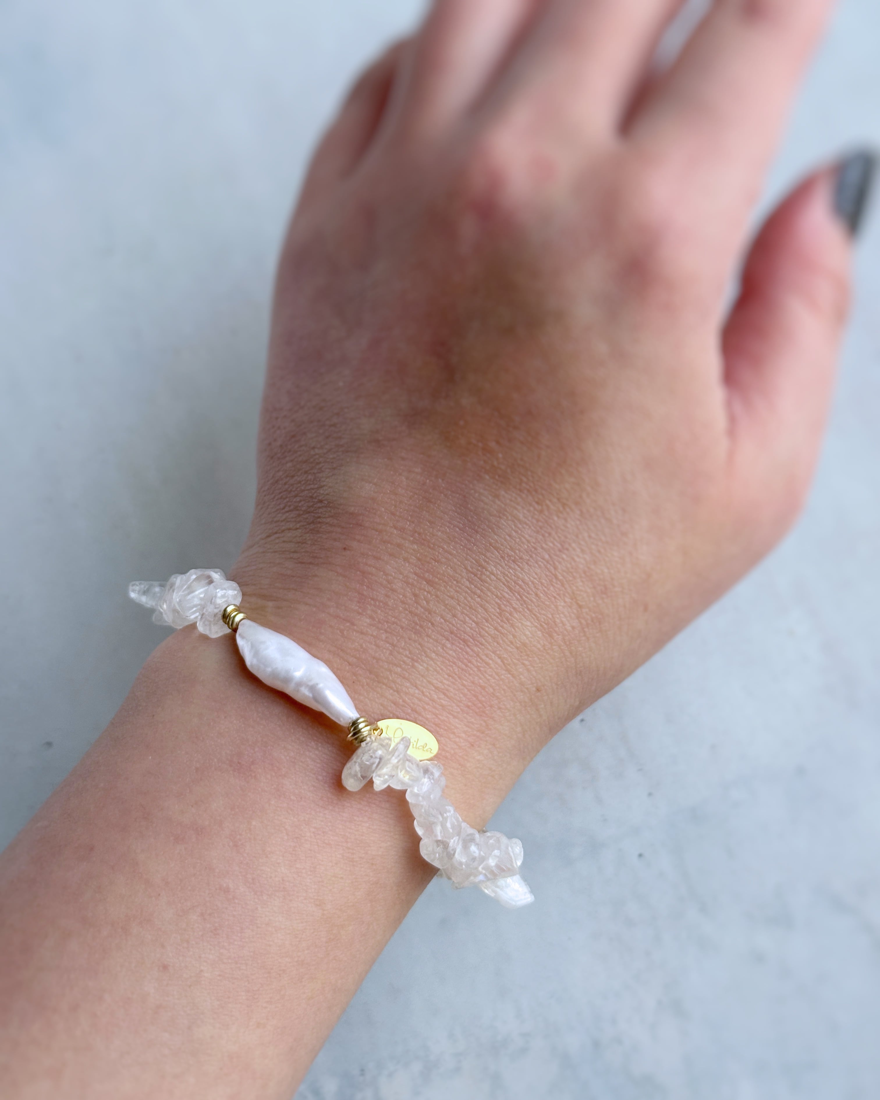 one color bracelet(淡水パール×ブルームーンストーン)