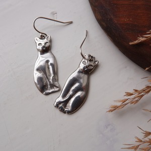 ２匹の猫の銀のピアス feline friends (roos-21)