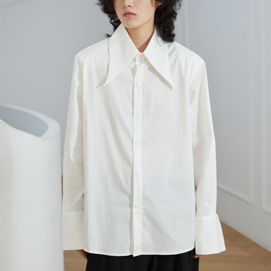 pointed collar shirt