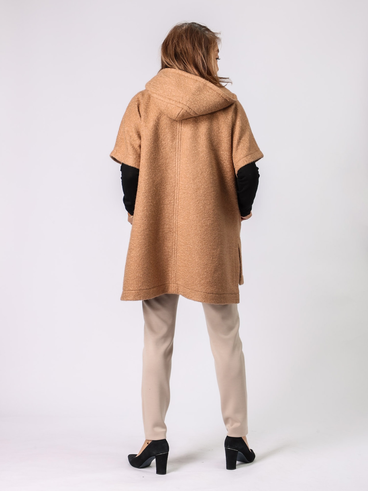 BEATRICE(スタンドフードポンチョ)