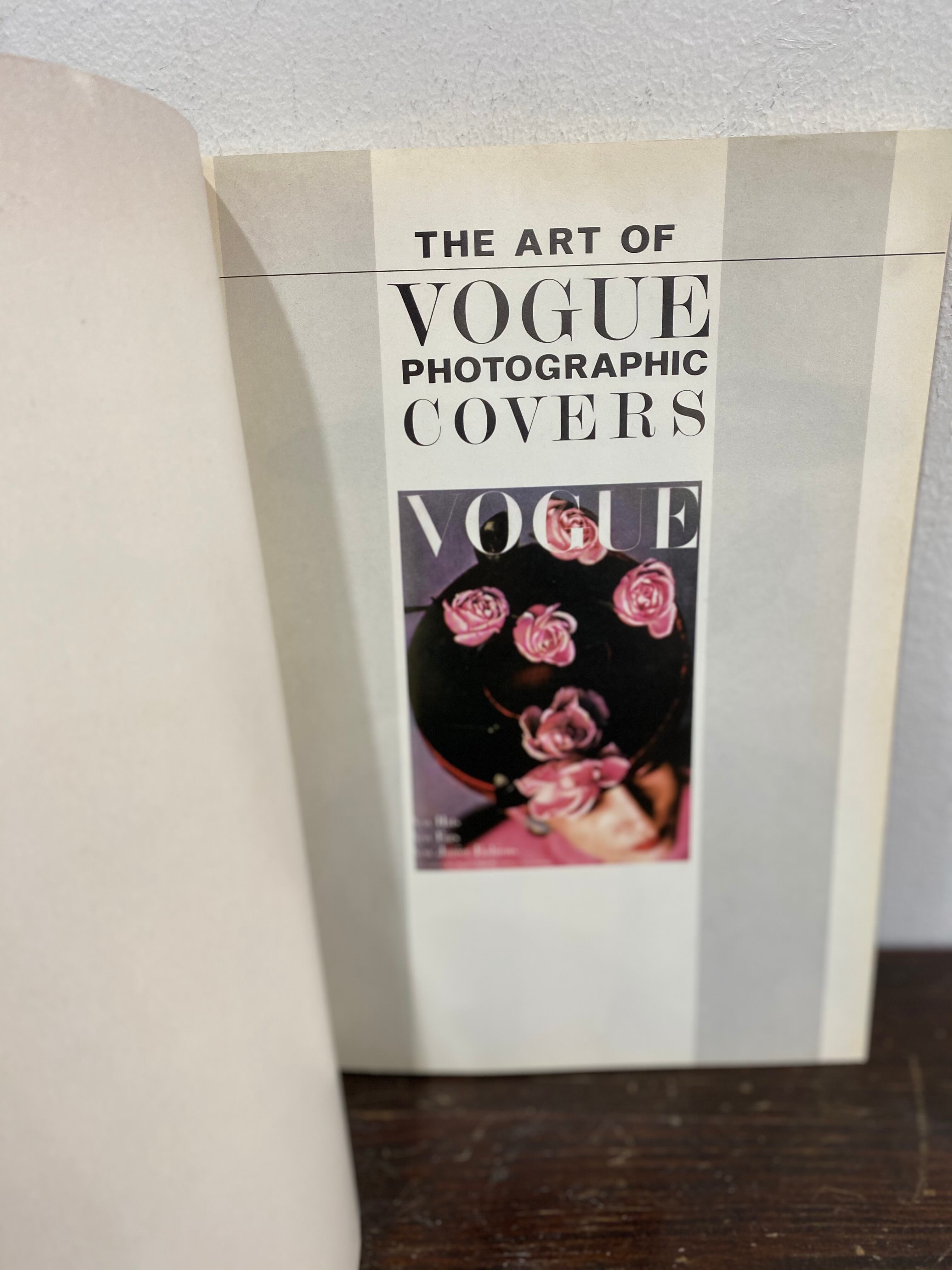 洋書 ヴォーグ50年間カバー集 The Art of VOGUE Photographic Covers
