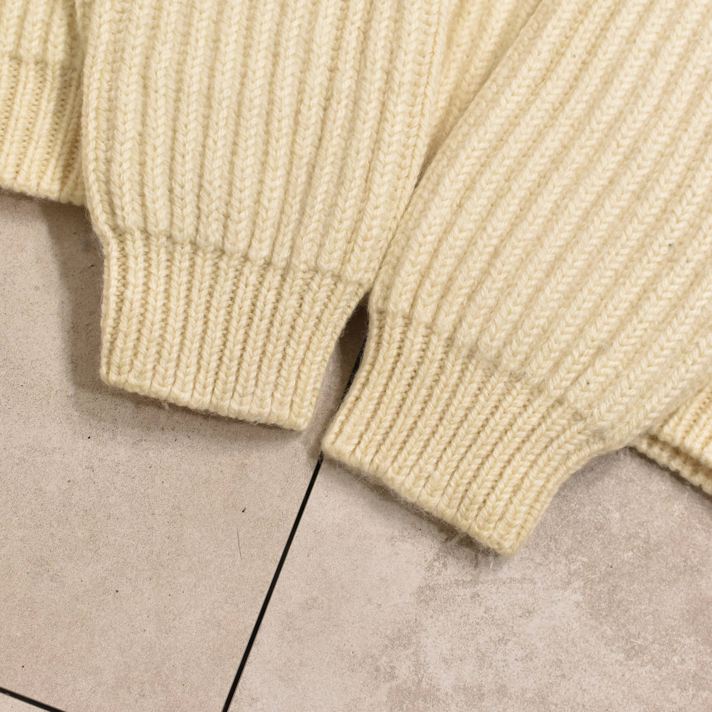 90～00s United knitwear hand sweater | 古着屋 grin days memory