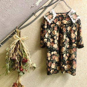 flower pattern blouse