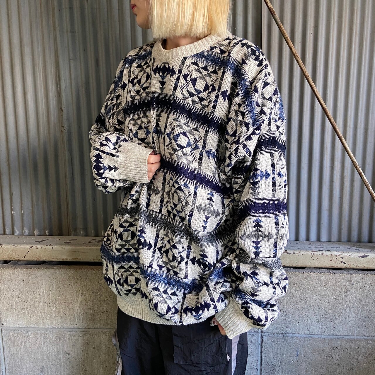 LOUIS VUITTON ディストレスト モノグラムロゴ クルーネック ニット  