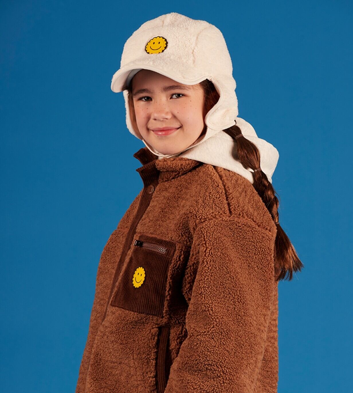 ☆SEVENTEEN ウジ 着用！！【ICEBISCUIT】スマイルロゴ fleece ear