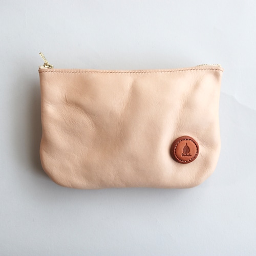 ヌメ革のファスナーポーチ