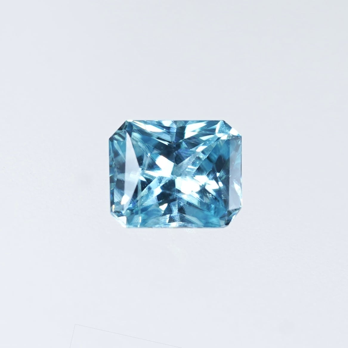 ブルージルコン 1.054ct ソ付《RR-1》