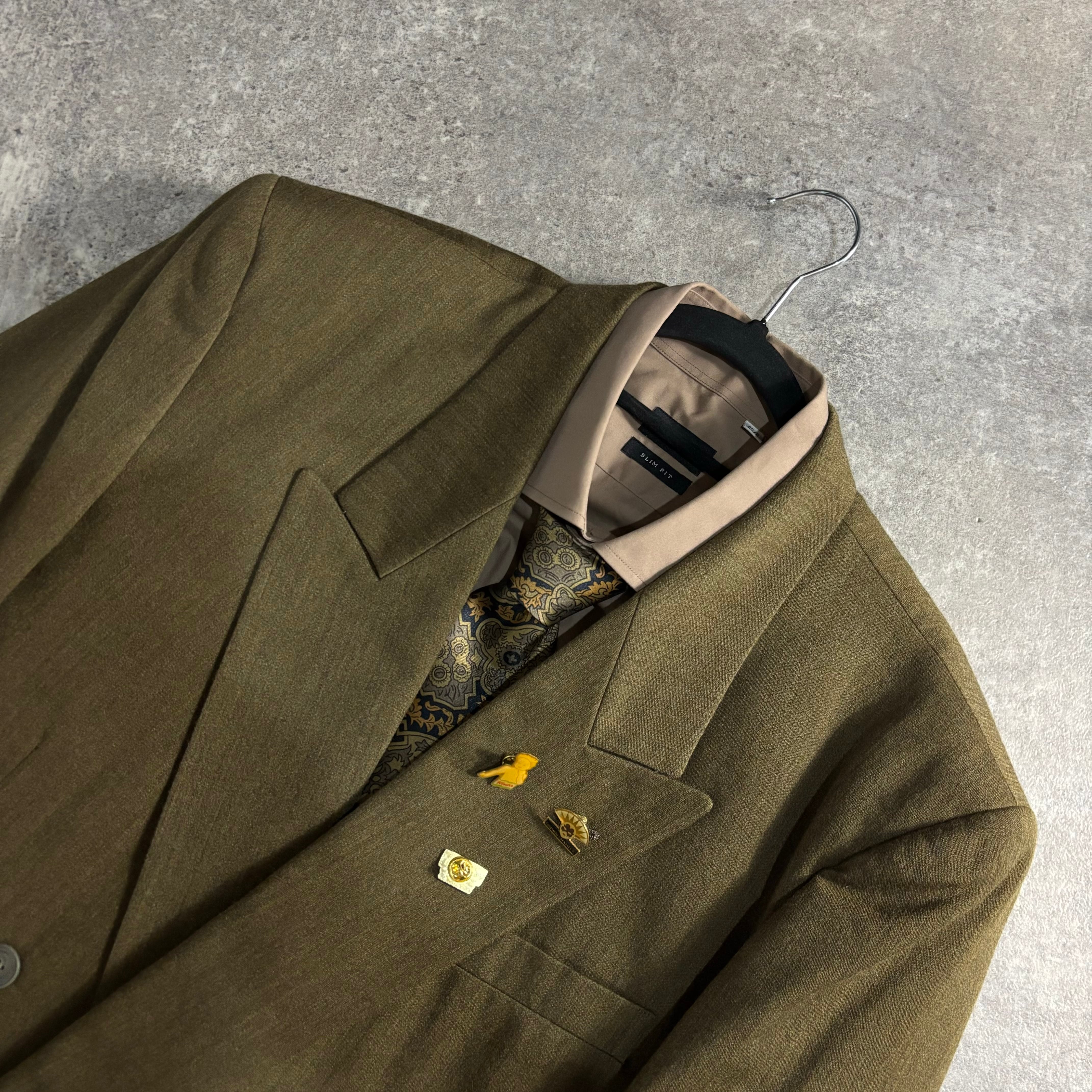 VINTAGE】セットアップ ダブルスーツ カーキイエロー 極上ウール VINTAGE】セットアップ ダブルスーツ カーキイエロー 極上ウール