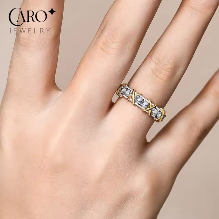 モアサナイト クロス シルバー925 キラキラ ラグジュアリー ゴージャス