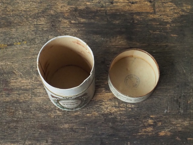 ショコラの紙箱