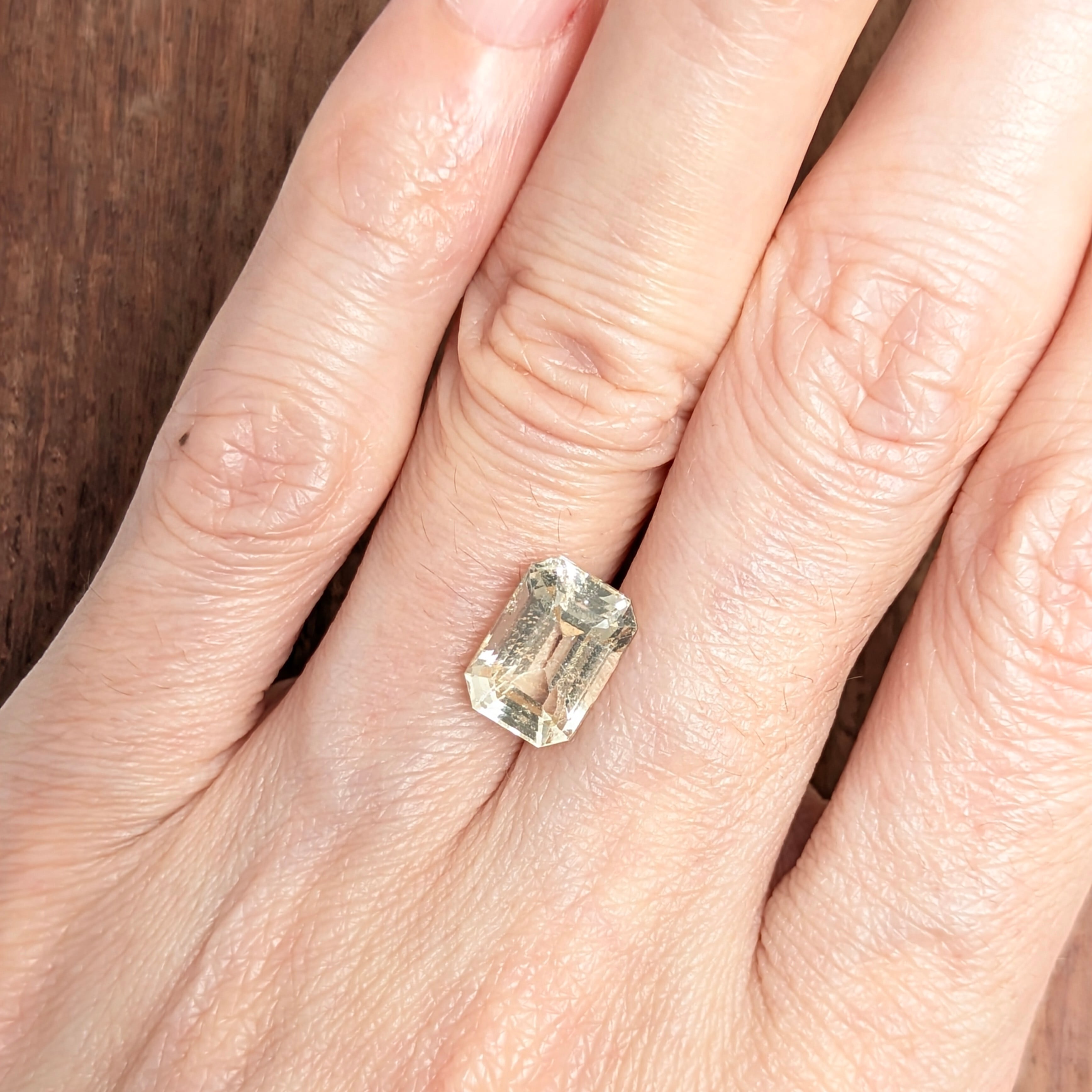 グロシュラーライトガーネット ルース タンザニア産【3.641ct