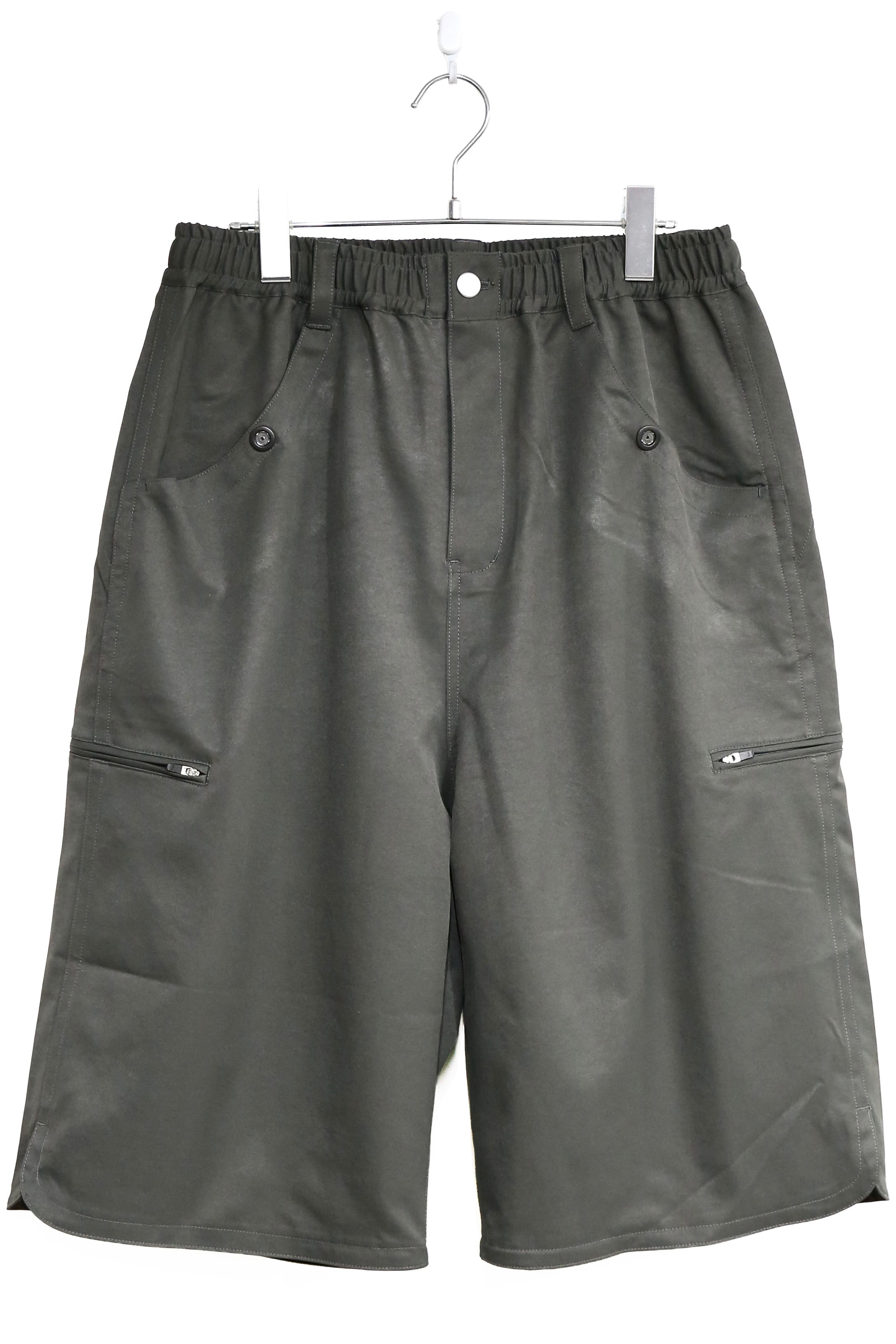 rajabrooke/CHINO STRETCH SHORTS CHARCOAL | ＆Chill