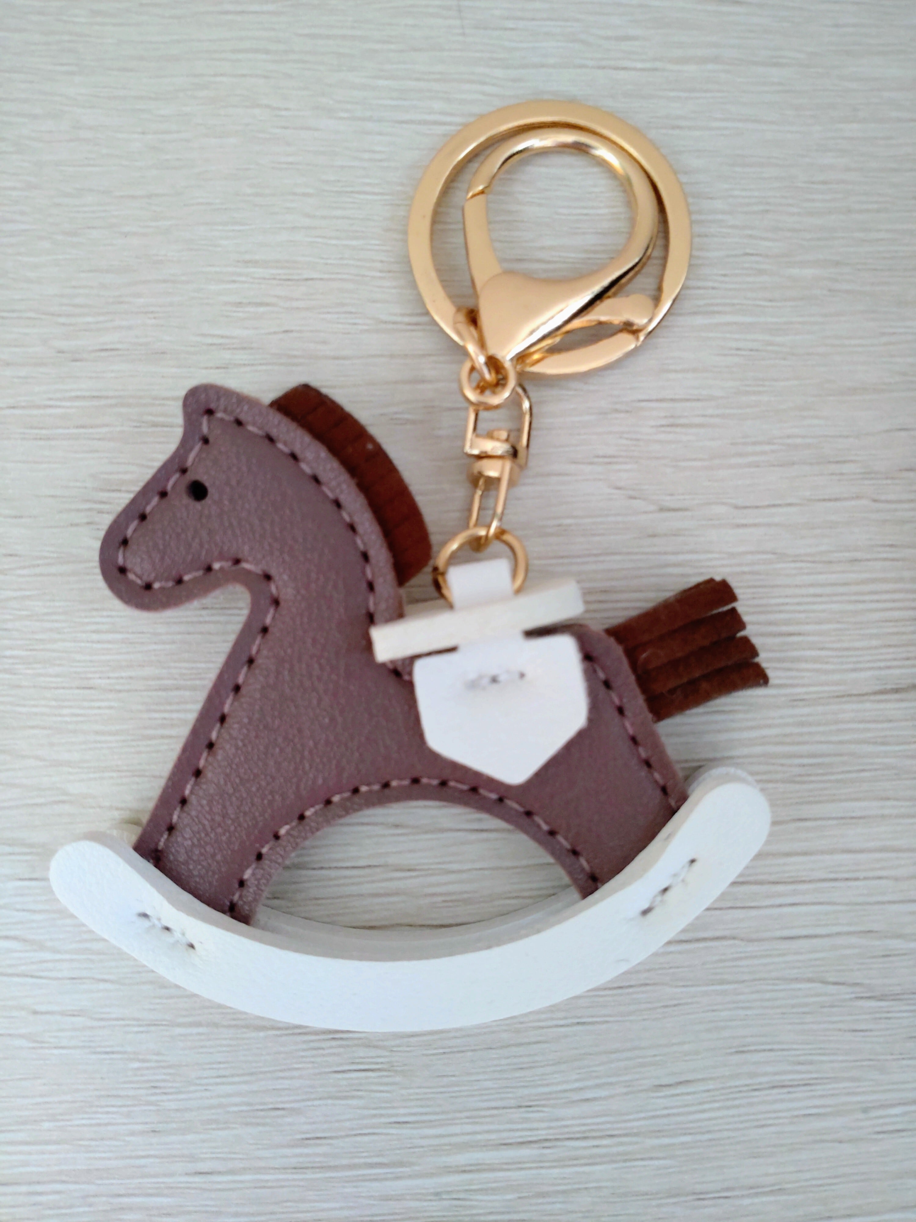 馬キーホルダー②（8色） | SDGsのお馬グッズ＆引退馬支援「Horse's」