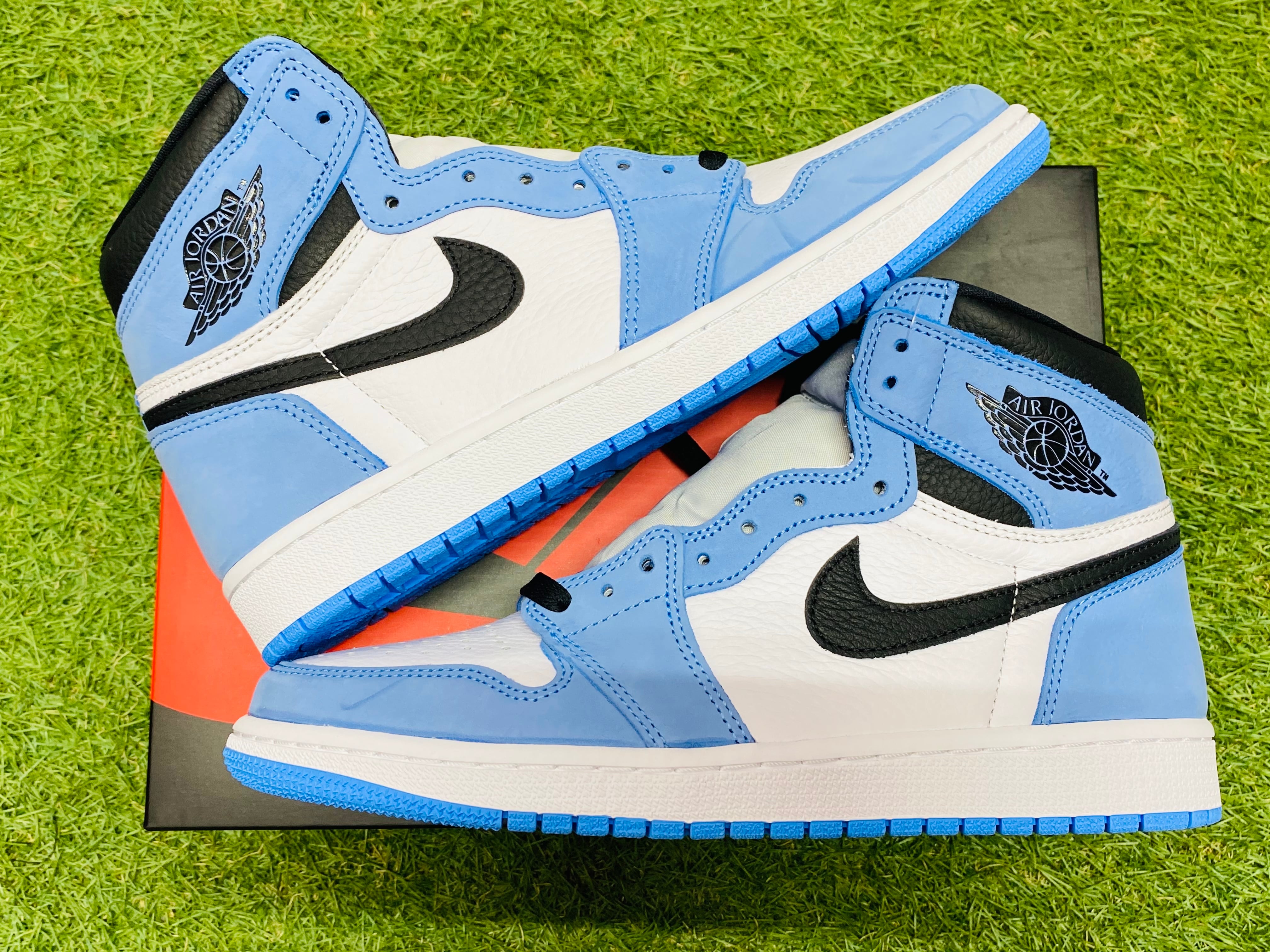 NIKE AIR JORDAN 1 RETRO HIGH OG UNIVERSITY BLUE 27cm 555088-134  