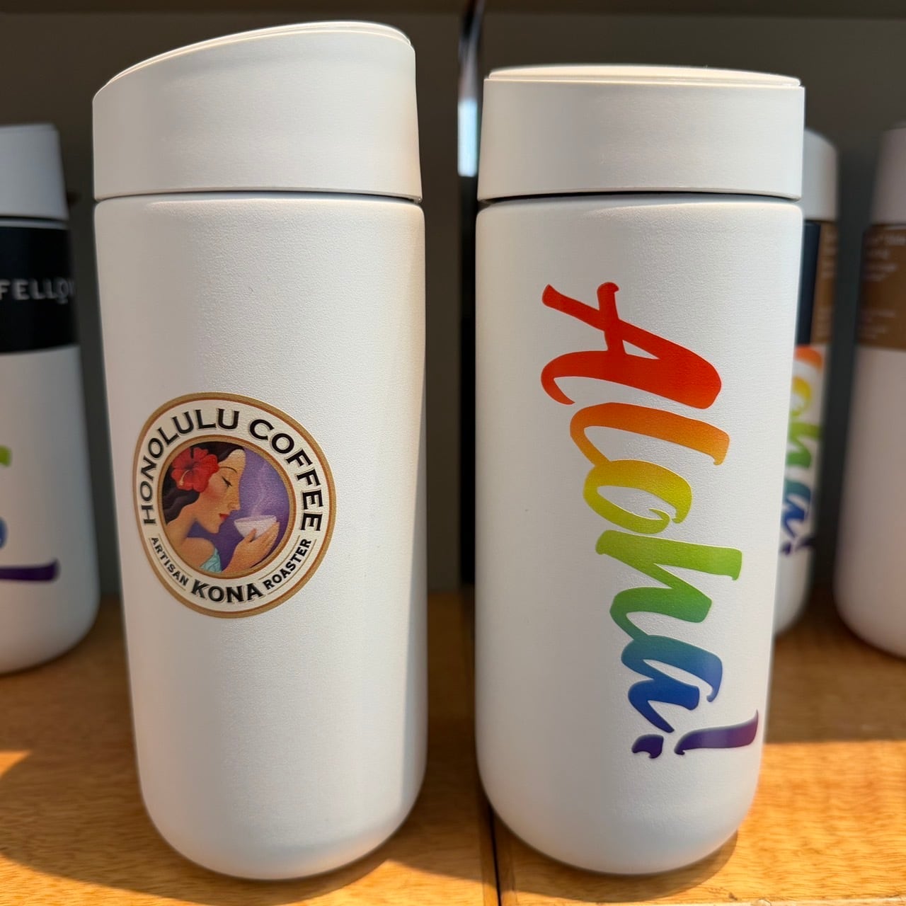 YETI×Honolulu Cookie Company コラボタンブラー18oz/532ml水筒 ブルー