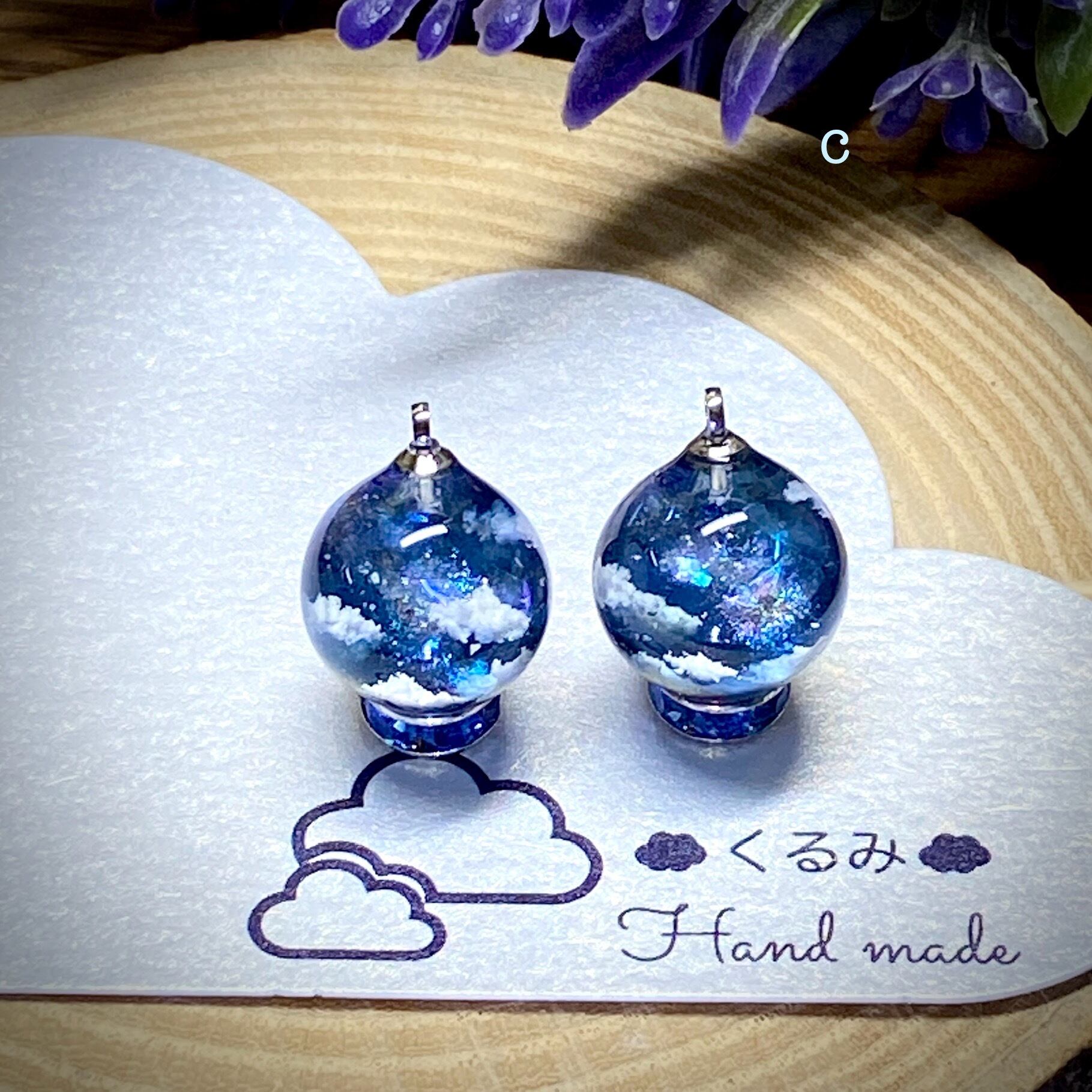レジンピアス イヤリング 夜空と天の川 まん丸 12mm c