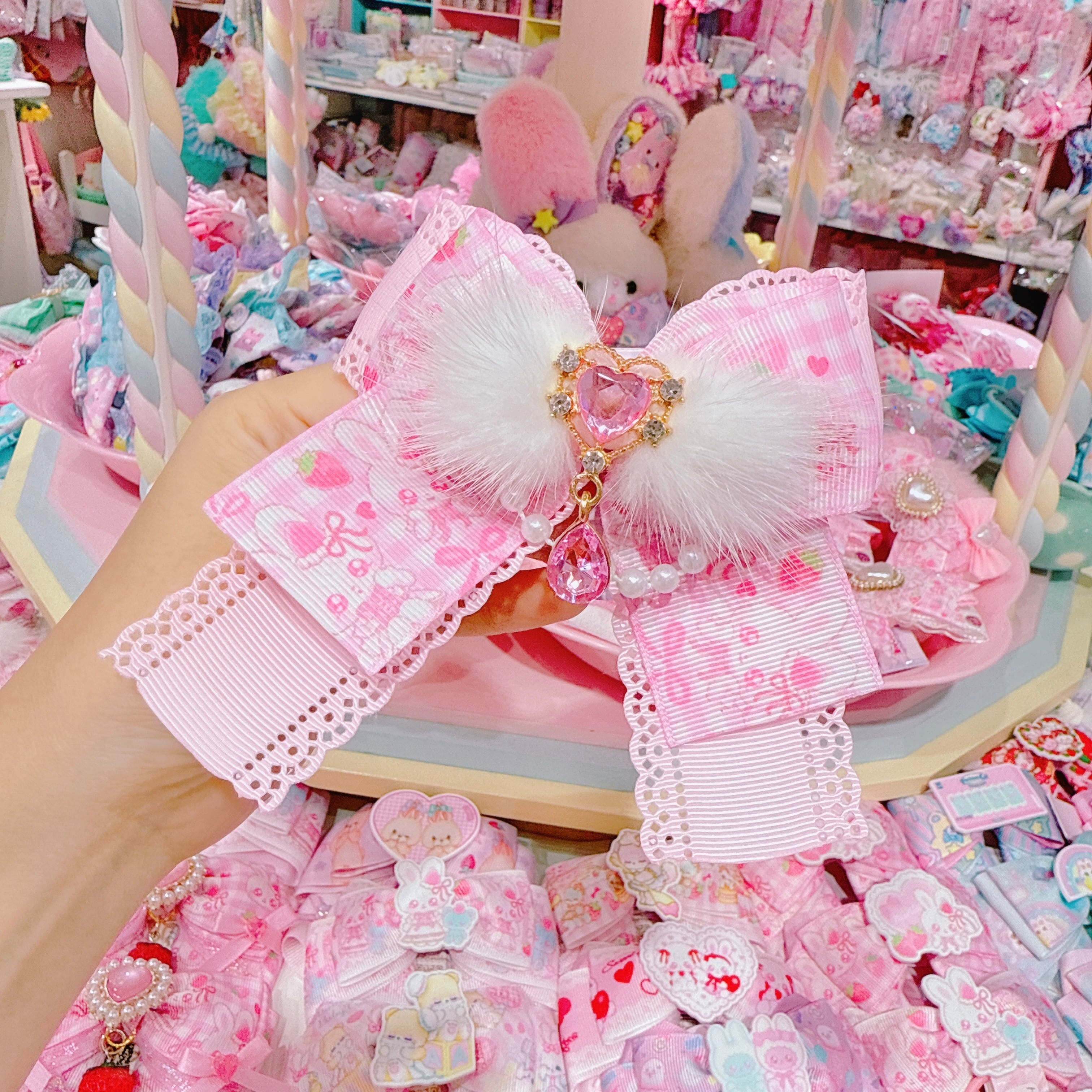 【F7】62-125ファーヘアクリップ